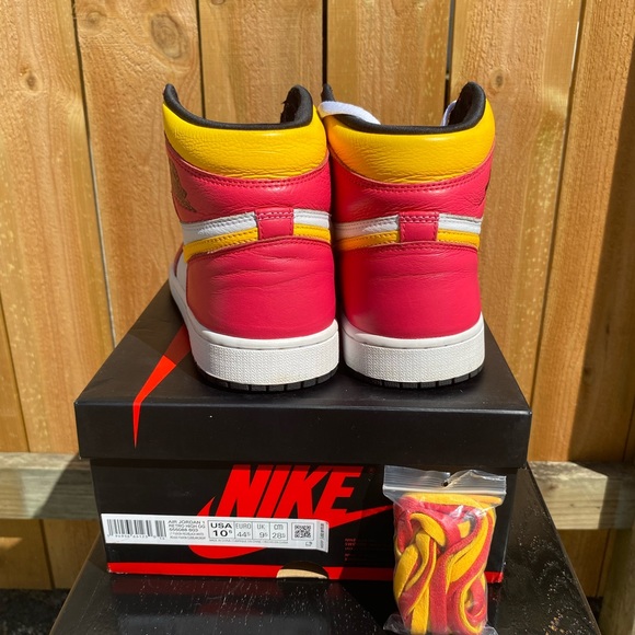 Jordan 1 High Retro Fusion Size 10.5 Mens Shoes are Pre Loved OG Box - Picture 4 of 7